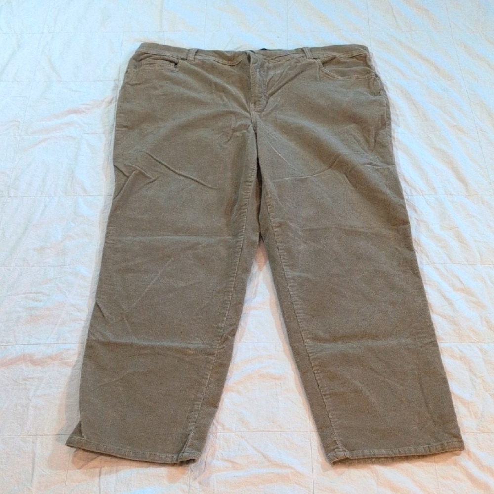 Gloria Vanderbilt Women's Corduroy Jeans in Tan - Picture 2 of 8